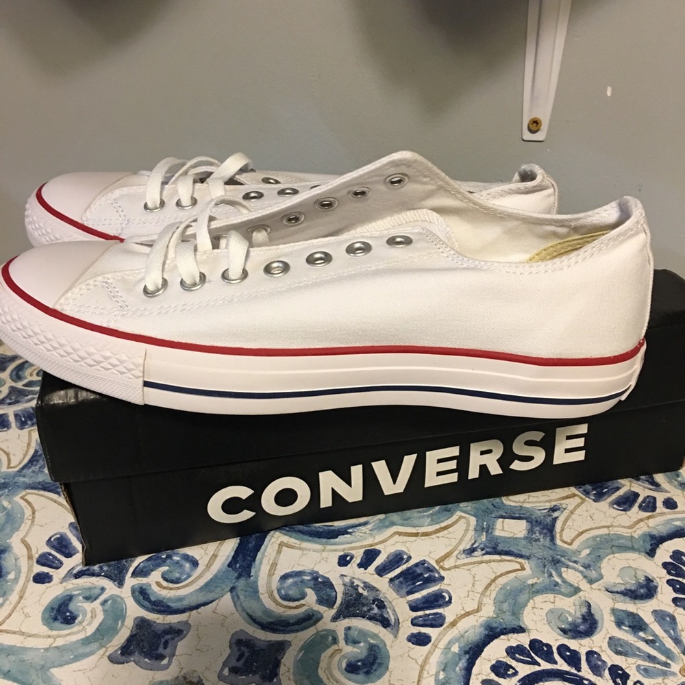 Chuck Taylor all star unisex white  sneakers